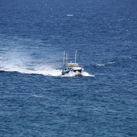 Le Cale D'otranto אתר נופש 3*