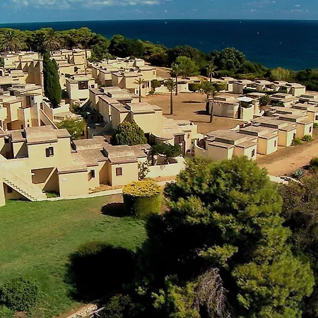 אתר נופש Le Cale D'otranto 3*