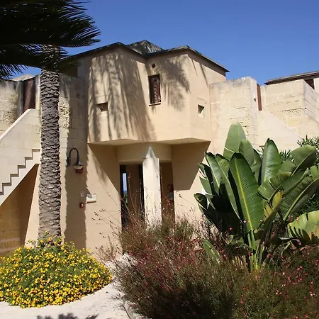 אתר נופש Le Cale D'otranto